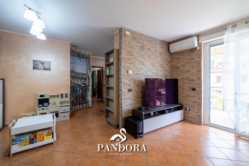 Appartamento in Via Nilde Iotti 4, Cardano al Campo — foto 2 di 5