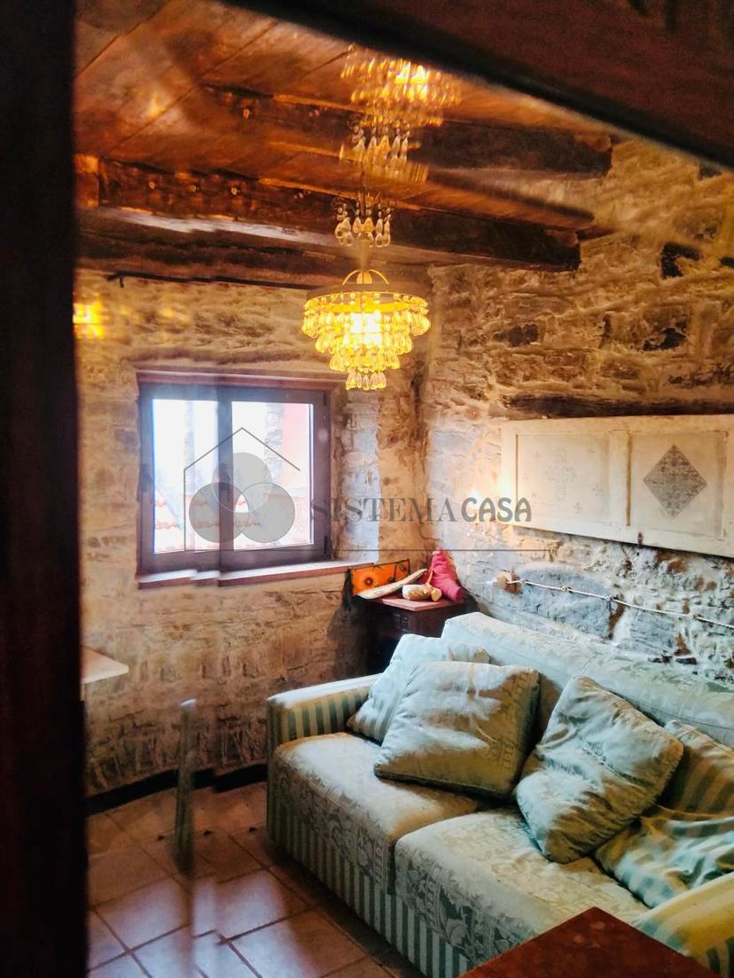 Villa a schiera in Via Debeduse 10, Calice al Cornoviglio