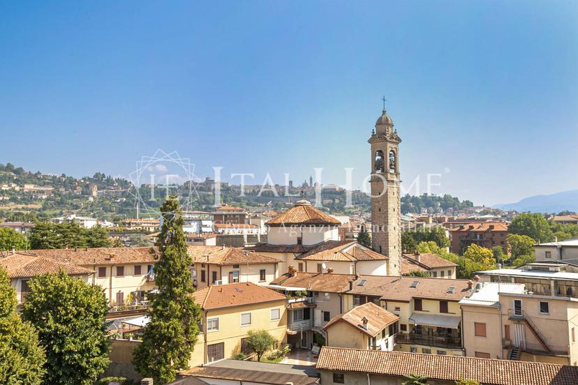 Appartamento in Largo Tacchini 6, Bergamo