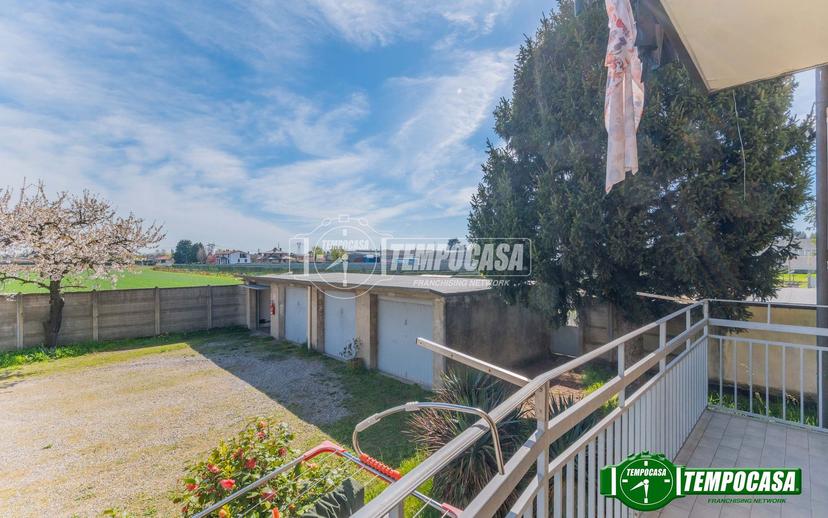 Trilocale in Via San Marco, Marcallo con Casone — foto 2 di 5