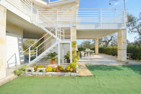 Villa bifamiliare, San Vito dei Normanni