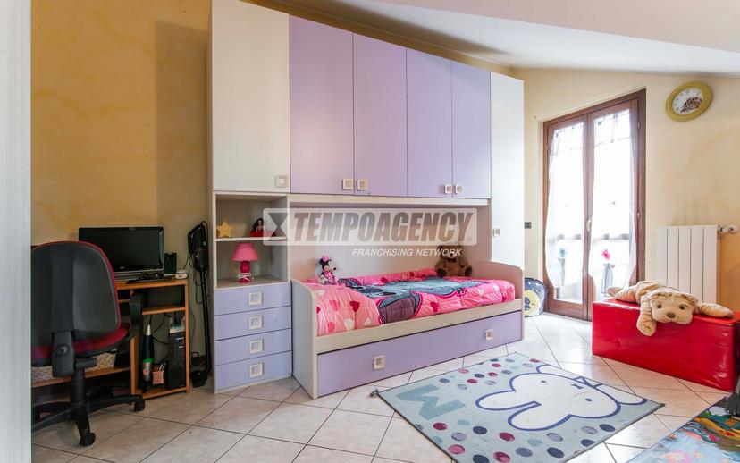 Villa a schiera in Via Ugo Foscolo 28, Gerenzano — foto 3 di 5