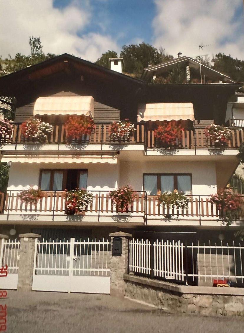 Villa unifamiliare, Saint-Vincent — foto 4 di 5