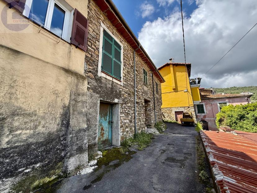 Casa indipendente in Via Ruffini 105, Dolcedo — foto 2 di 5