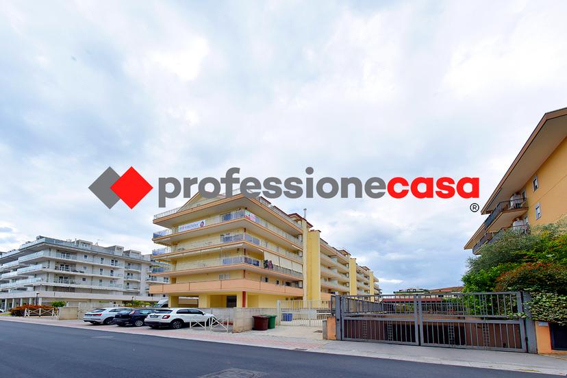 Trilocale in Via Patturelli 5, San Nicola la Strada — foto 2 di 5