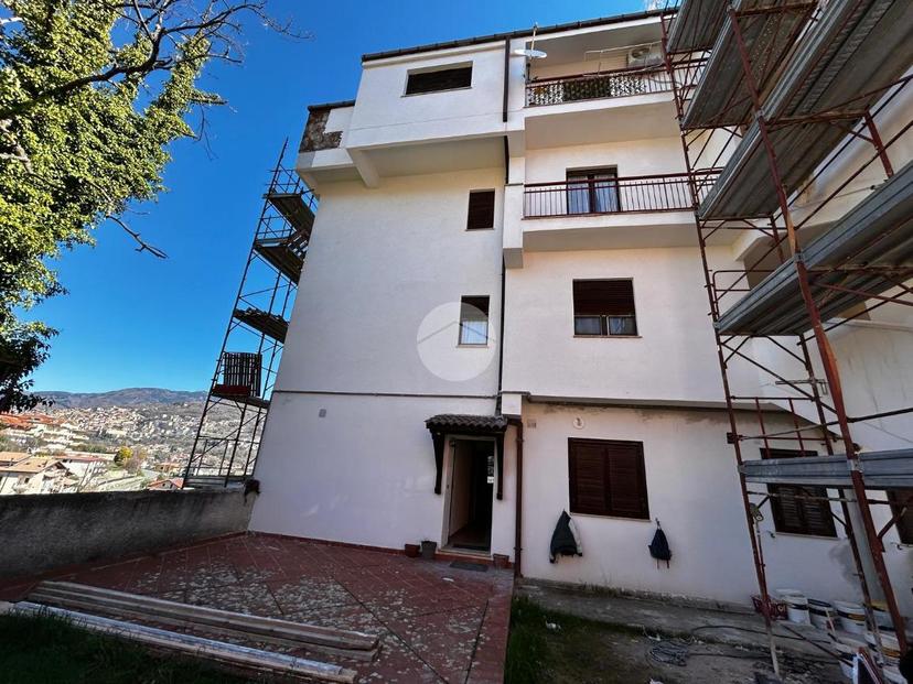 Trilocale in Via S. Francesco di Paola, Casali del Manco — foto 2 di 5