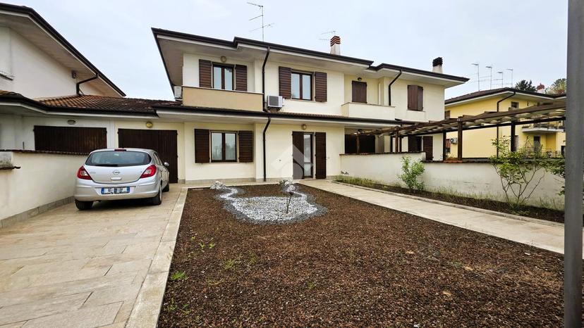 Villa a schiera in Via Chiesa San Silvestro 117, Curtatone — foto 3 di 5
