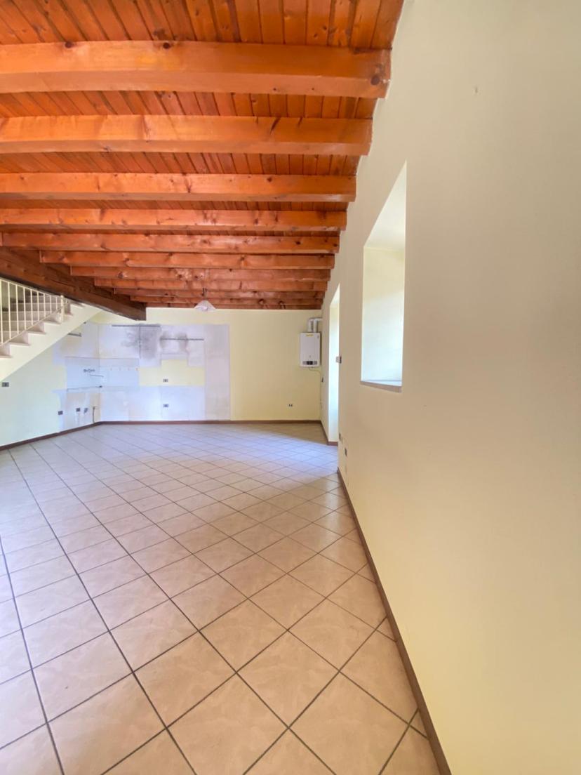 Casa indipendente, Prevalle — foto 3 di 5