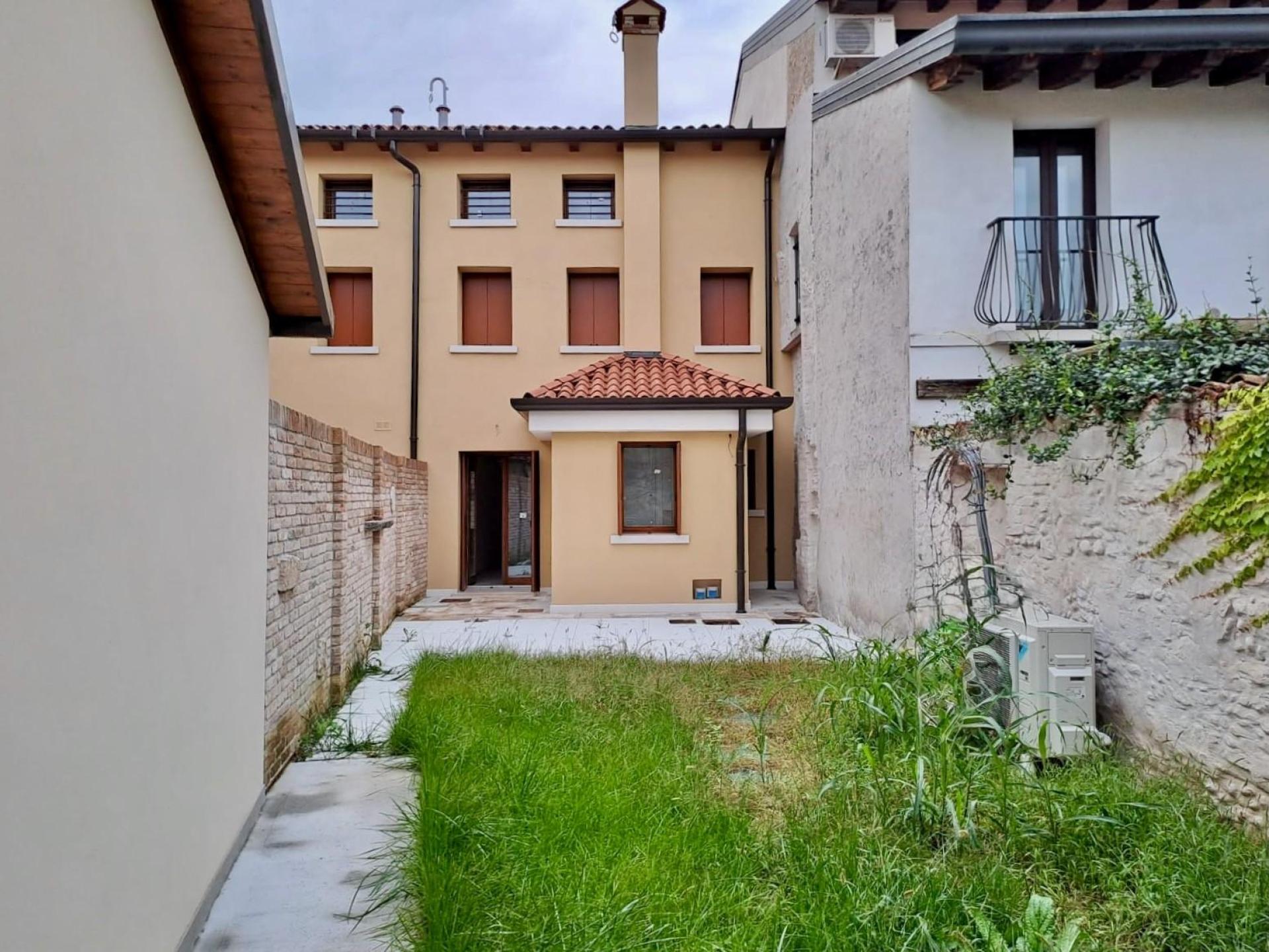 Terratetto plurifamiliare, Sesto al Reghena