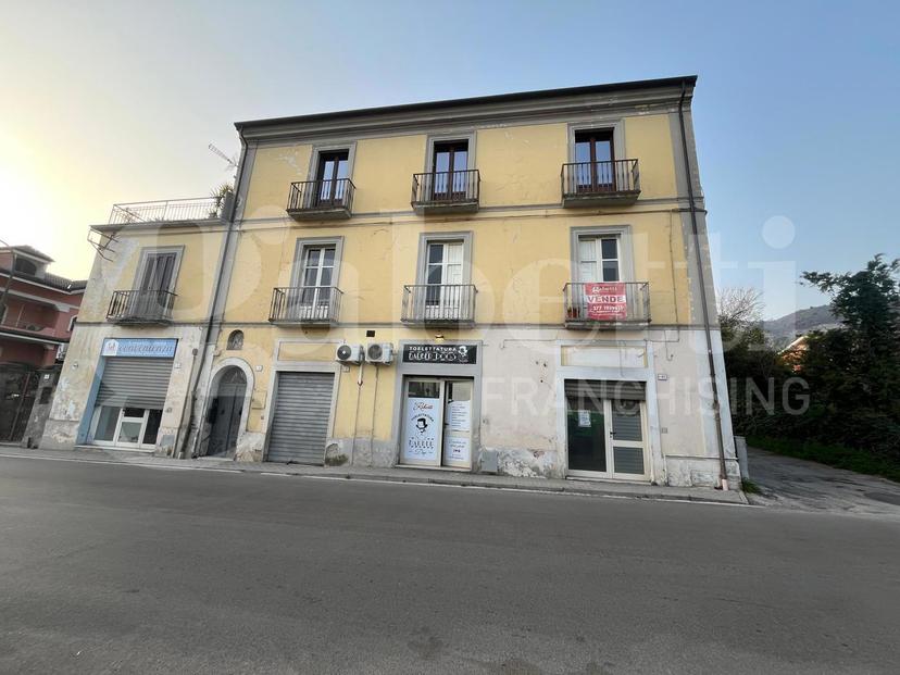Quadrilocale in Via Vincenzo di Matteo, Piedimonte Matese — foto 2 di 5