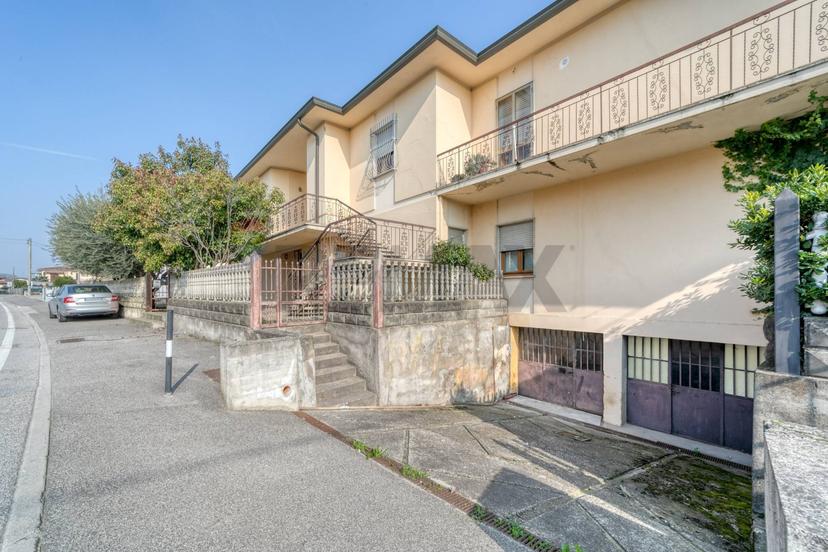 Appartamento in Via Caponte 11, Borgo Veneto — foto 4 di 5