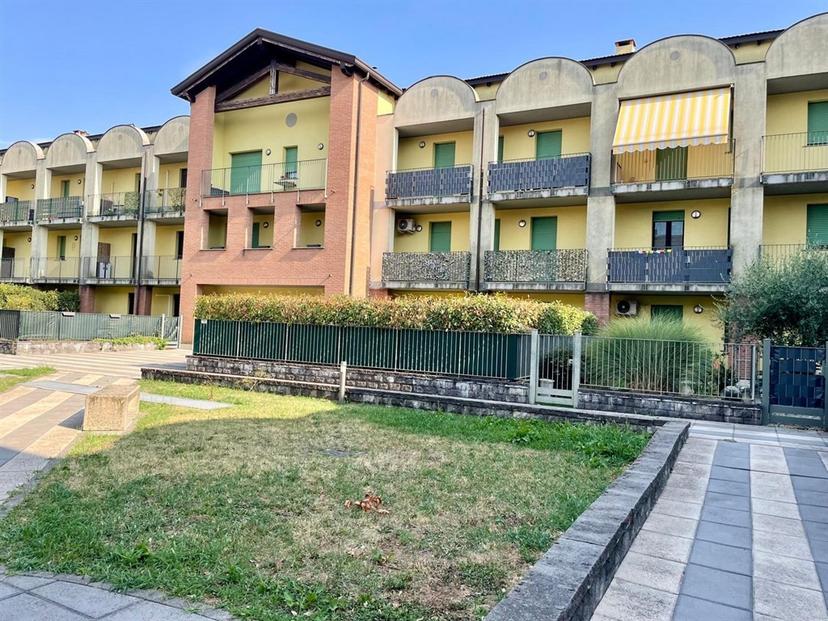 Bilocale in Via Guglielmo Marconi 100, Fagnano Olona