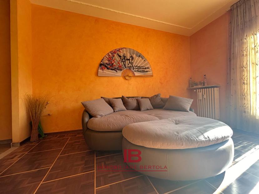 Appartamento in Via Bodoni 3, Busca — foto 2 di 5