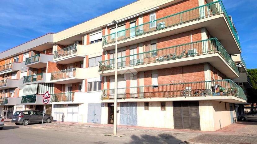 Quadrilocale in Via Canusium 4, Margherita di Savoia — foto 2 di 5