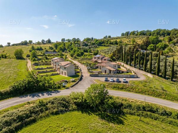 Villa a schiera in Strada Palombara, Avigliano Umbro
