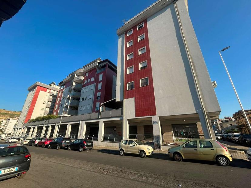 Quadrilocale in Via Popilia 178, Cosenza
