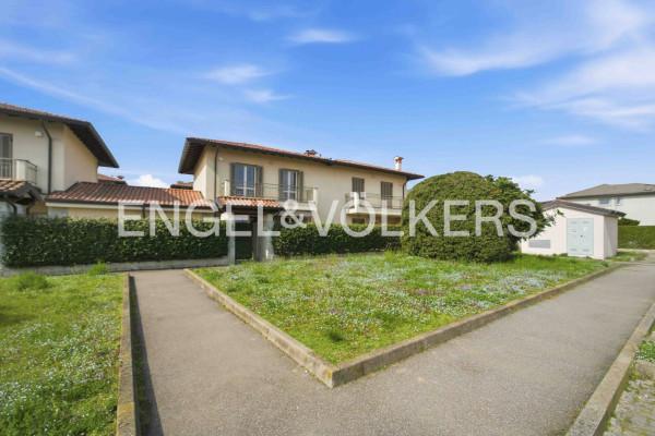 Villa bifamiliare in Via Papa Giovanni XXIII 43, Biandronno — foto 2 di 5