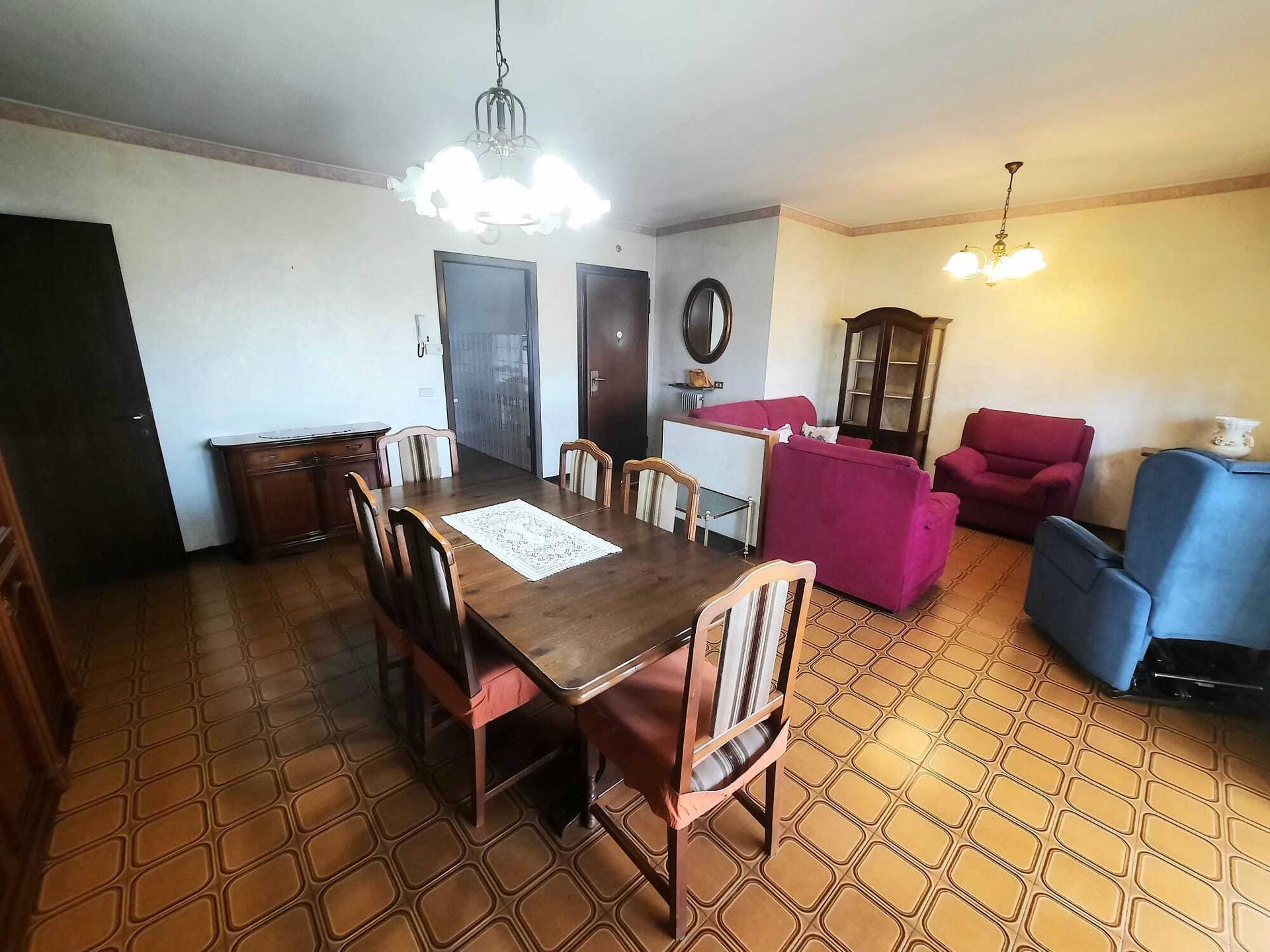 Appartamento in Via G. Leopardi 13, Carpaneto Piacentino
