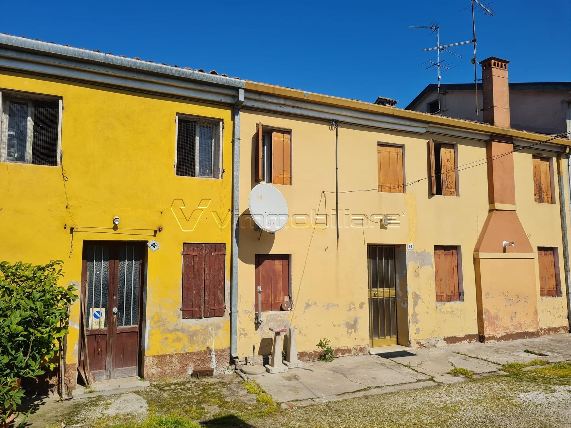 Villa a schiera in Via Monte Grappa 94, Noventa Vicentina