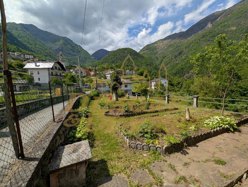 Casa indipendente in Frazione Croppo, Montescheno — foto 3 di 5