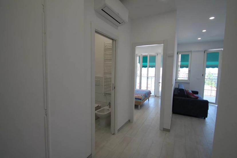 Bilocale in Via Montevideo, 6, Borghetto Santo Spirito — foto 3 di 5