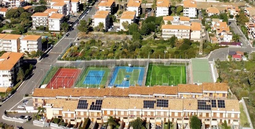 Villa a schiera in Via Nino Martoglio 18, Valverde — foto 3 di 5