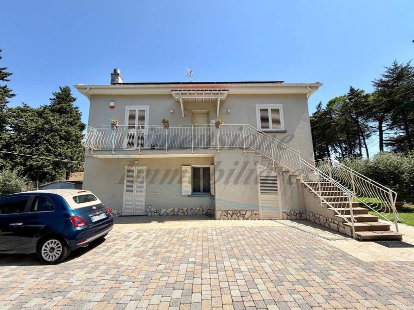 Villa in Località La Maestà, Rosignano Marittimo — foto 2 di 5