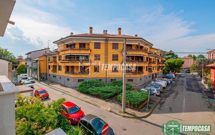 Trilocale in Via Madonna di Caravaggio 10/Daniel, Peschiera Borromeo — foto 3 di 5