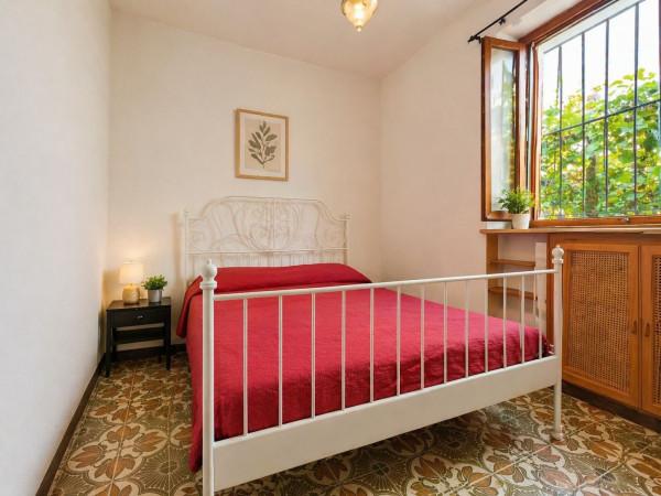 Villa bifamiliare in Via Lame, Canale