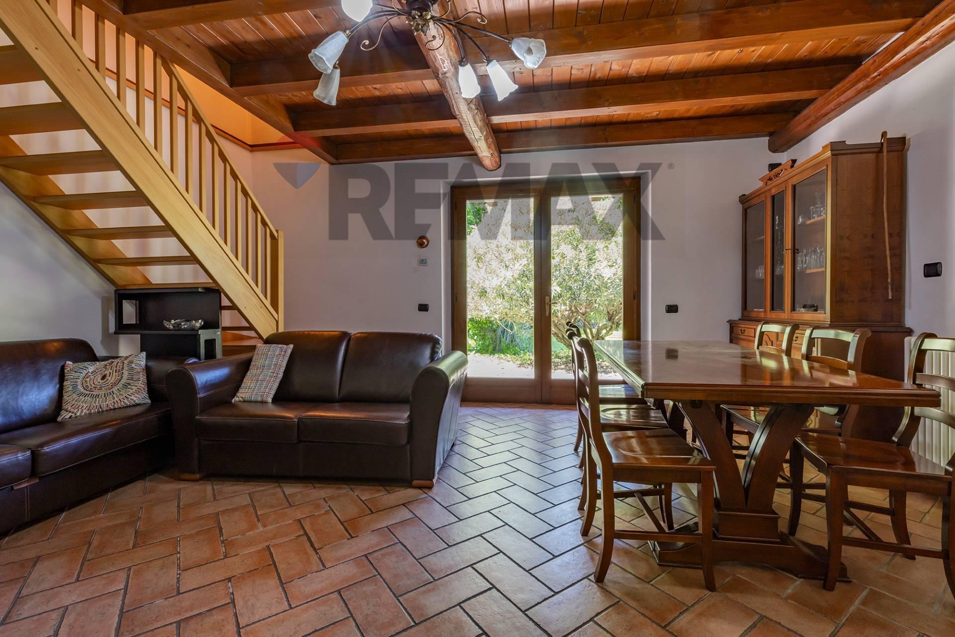 Villa in Via Pandorè, Montegrino Valtravaglia
