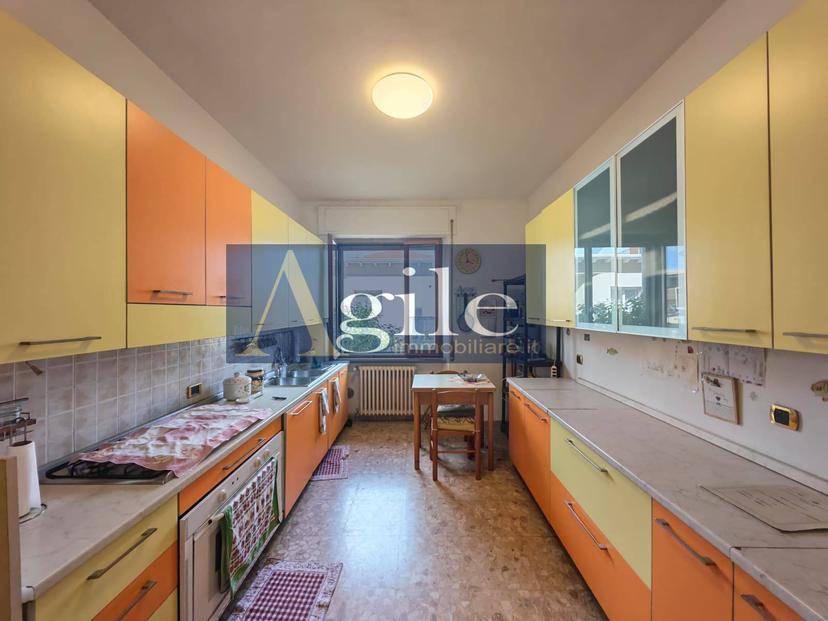 Quadrilocale in Via Maroncelli, San Benedetto del Tronto — foto 4 di 5
