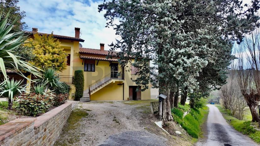 Casa indipendente in Frazione Castiglioni 77, Arcevia — foto 4 di 5