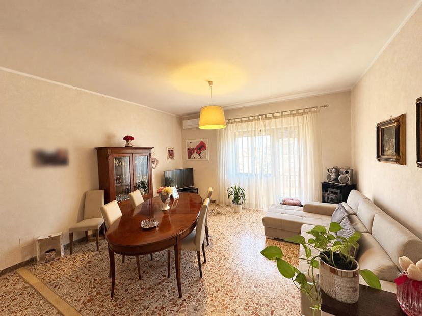 Quadrilocale in Via Quattro Giornate di Napoli 47, Civita Castellana — foto 4 di 5