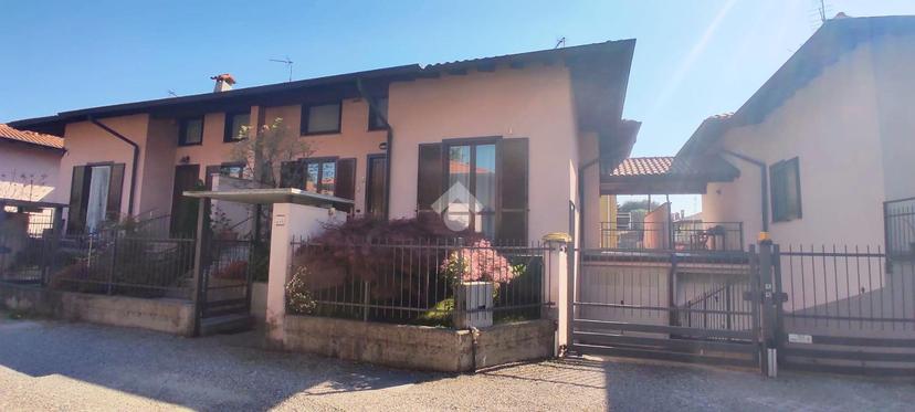 Villa in Via Silvio Pellico 36, Lonate Pozzolo — foto 2 di 5