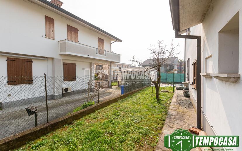 Villa in Via Don Ghisoni, Sergnano — foto 2 di 5