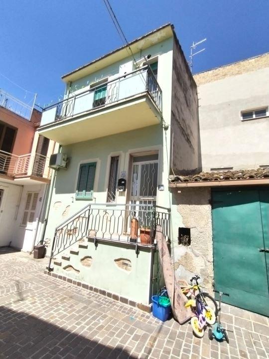 Casa indipendente in Via Rione De Felice 40, Cepagatti — foto 4 di 5