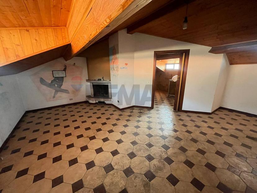 Appartamento in Via Valcuvia 10, Brenta — foto 3 di 5