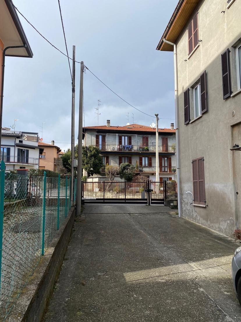 Casa indipendente in Via Oslavia 9, Cantù — foto 2 di 5