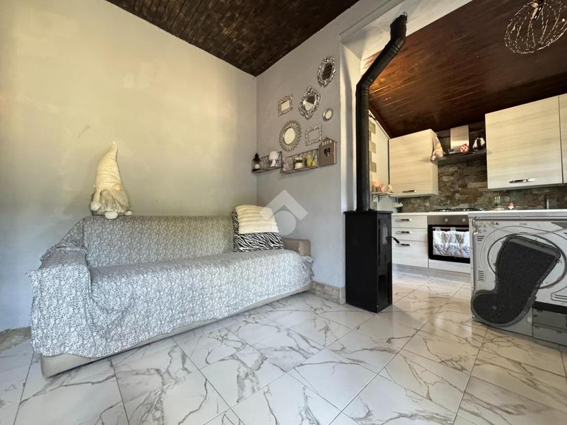 Villa in Str. Vicinale del Piaggio 67, Galliate — foto 4 di 5