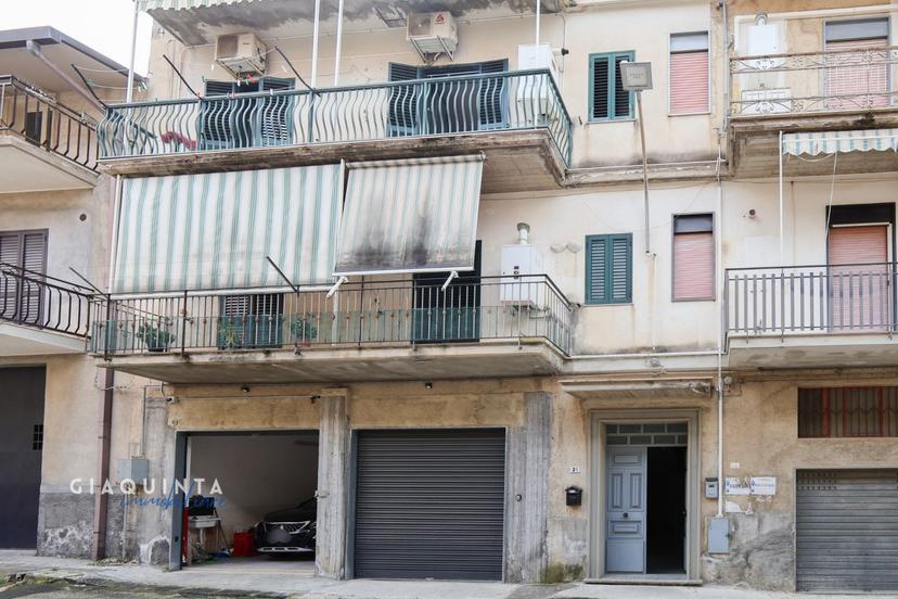 Quadrilocale in Via Teocrito N. 21, Palagonia — foto 3 di 5