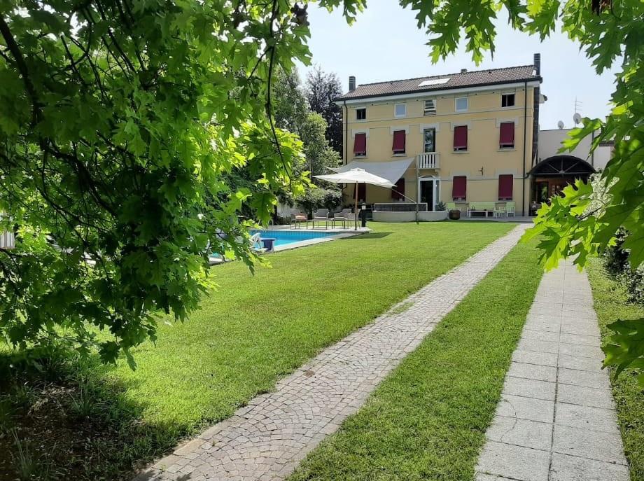 Villa, Thiene