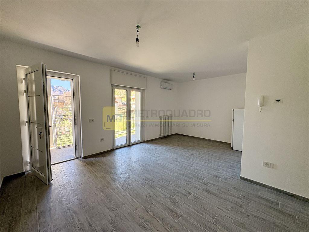 Bilocale in Via Italia, Casargo