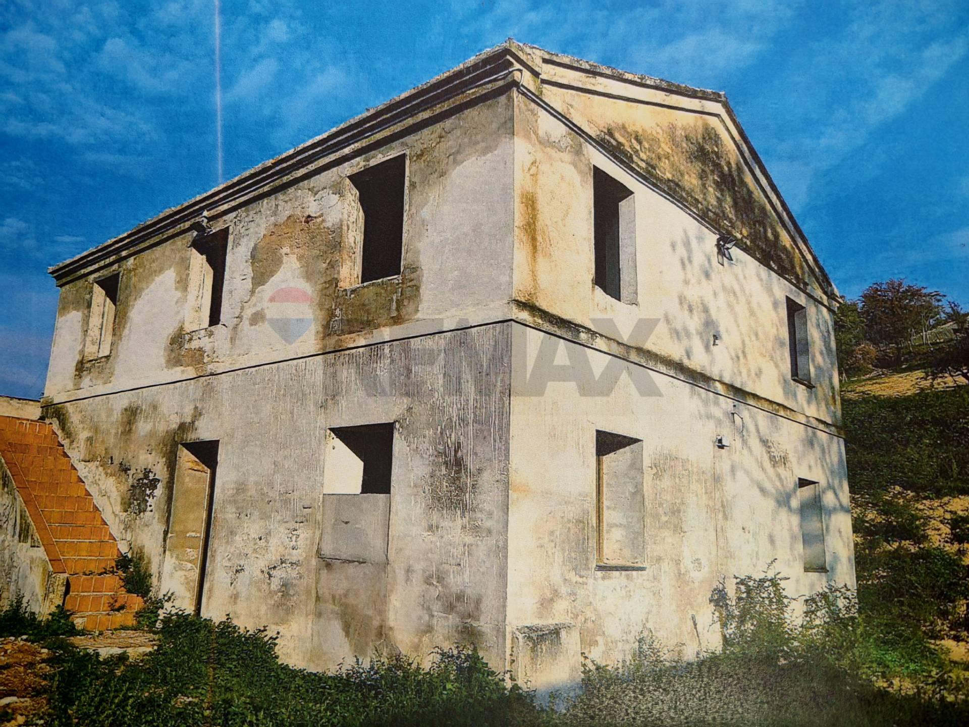 Rustico in Contrada Duomo 73, Recanati