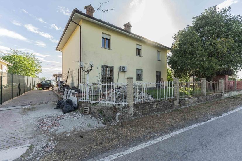 Villa unifamiliare in Via Bisana 20, Galliera — foto 3 di 5
