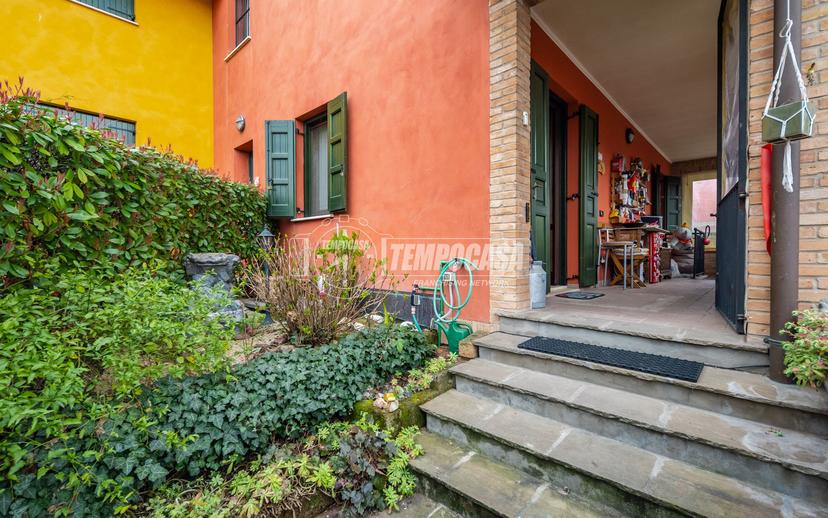 Trilocale in Via Martiri della Libertà 12, Castelvetro di Modena — foto 3 di 5