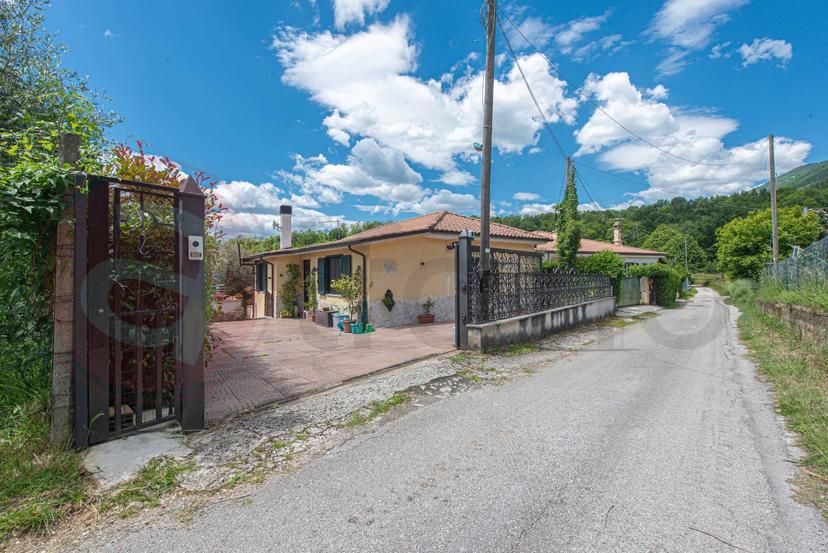 Casa indipendente in Via Pozzillo, Sora — foto 2 di 5