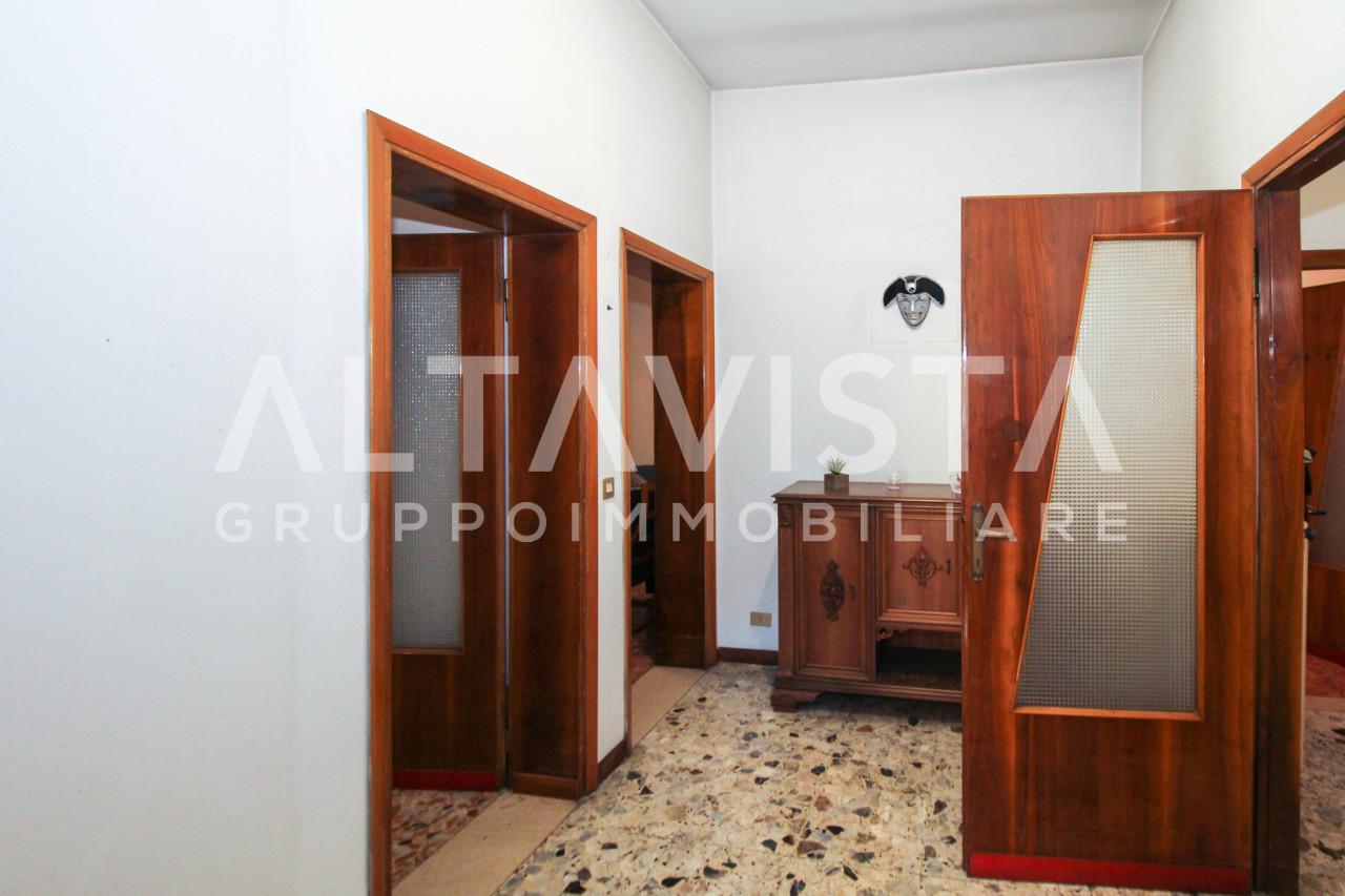 Casa indipendente in Via Stazione, Calcinato
