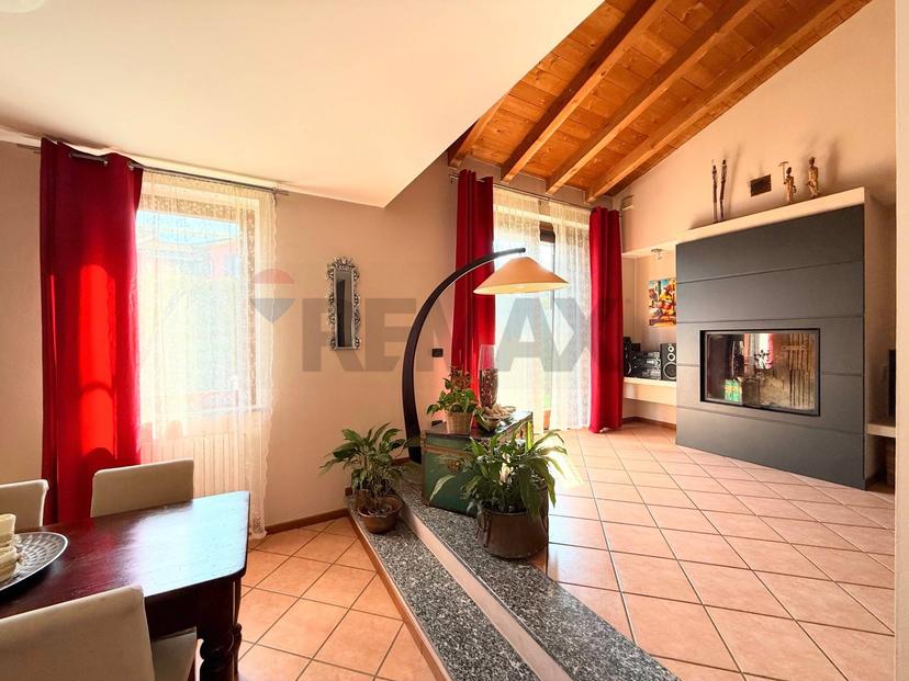 Villa in Via Gabriele d'Annunzio 28, Vistarino — foto 3 di 5