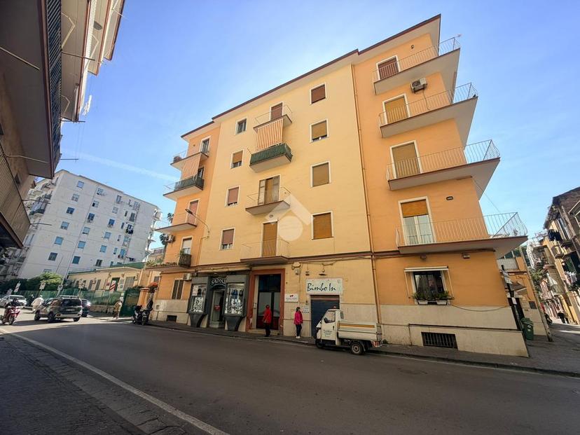 Appartamento in Via Giuseppe Cosenza 104, Castellammare di Stabia — foto 4 di 5