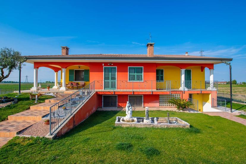 Villa in Via delle Salette 9, Nogarole Rocca — foto 5 di 5